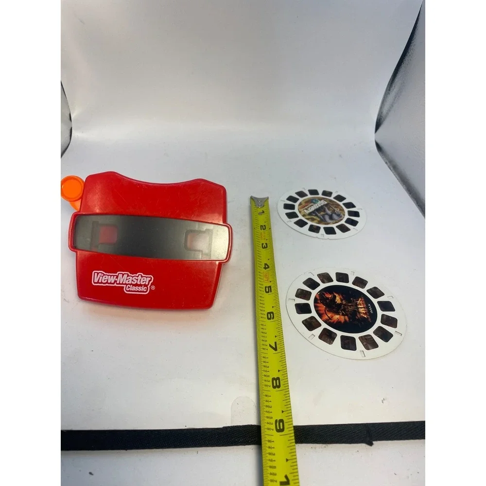 View-Master 3D Viewer Red Classic Retro  Toy 2020 With Trex , Discovery Slides